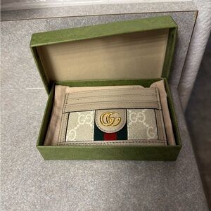 Gucci Beige and Green Card Holder with Gold Emblem